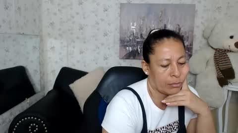 Snapshot of mature_martina_ chatting on 19, 6, 2026 Martina online show from 19, 6, 2026