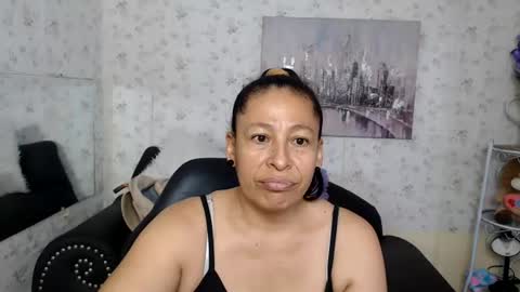 Snapshot of mature_martina_ chatting on 6, 7, 2026 Martina online show from 6, 7, 2026