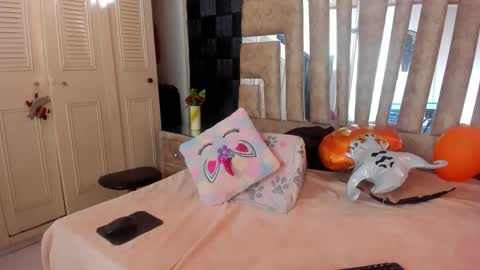 Sexy Hot Mature Sophy online show from 23, 10, 2025