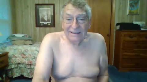 Snapshot of maturecouple1954 chatting on 30, 1, 2025 SXECPL55 at G mail Dot Com online show from 30, 1, 2025