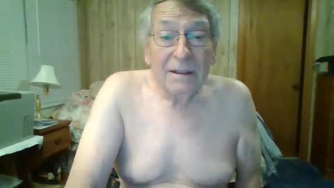 Snapshot of maturecouple1954 chatting on 15, 2, 2025 SXECPL55 at G mail Dot Com online show from 15, 2, 2025