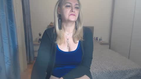 Snapshot of maturediana chatting on 18, 12, 2024 maturediana online show from 18, 12, 2024