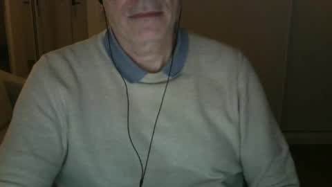 maturehotman online show from 16, 2, 2025