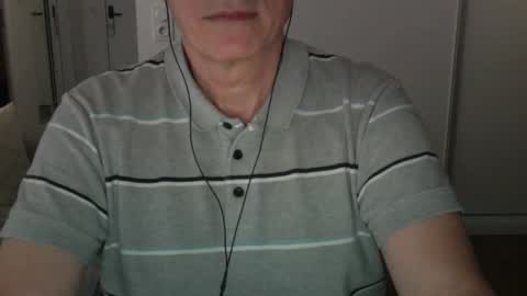 maturehotman online show from 7, 3, 2025