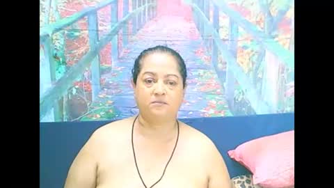 Snapshot of matureindian654u chatting on 7, 2, 2026 matureindian654u online show from 7, 2, 2026