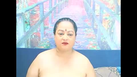 Snapshot of matureindian654u chatting on 19, 2, 2026 matureindian654u online show from 19, 2, 2026
