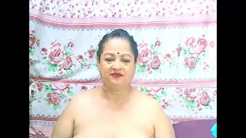 Snapshot of matureindian654u chatting on 22, 3, 2026 matureindian654u online show from 22, 3, 2026