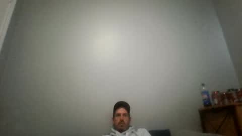 Snapshot of maubecaron1 chatting on 1, 10, 2025 ken34yee online show from 1, 10, 2025