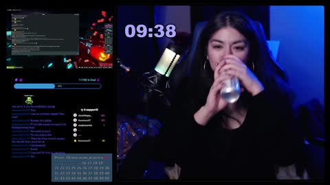 Snapshot of maudlinbrat chatting on 11, 1, 2025 maudLin online show from 11, 1, 2025