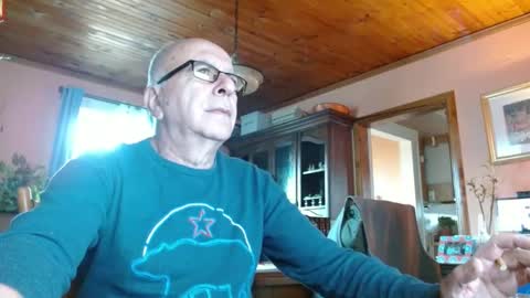 Snapshot of mauriceandre chatting on 13, 12, 2024 Maurice online show from 13, 12, 2024