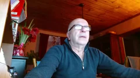 Snapshot of mauriceandre chatting on 9, 1, 2025 Maurice online show from 9, 1, 2025