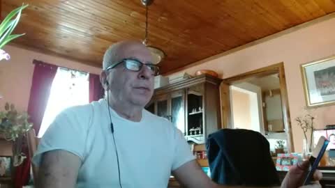 Snapshot of mauriceandre chatting on 11, 2, 2025 Maurice online show from 11, 2, 2025