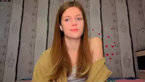Snapshot of maurineneverman chatting on 29, 6, 2026 Lucy online show from 29, 6, 2026
