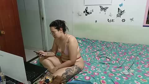 mauroluxandra online show from 20, 1, 2025