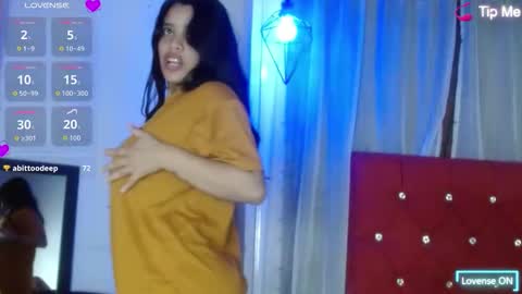 Max  Ashley online show from 9, 10, 2025