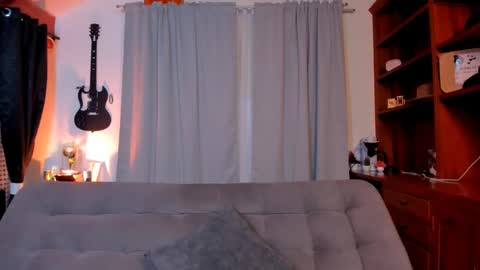 max D. online show from 30, 1, 2025