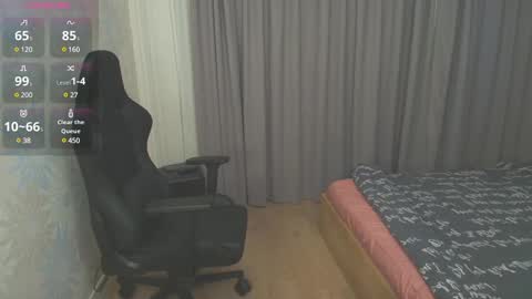 Max Gen with tats 24years  And Ethan without tats 20 years online show from 2, 2, 2025