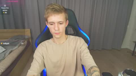 Max Gen with tats 24years  And Ethan without tats 20 years online show from 10, 2, 2025