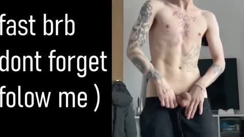 Max Gen with tats 24years  And Ethan without tats 20 years online show from 28, 2, 2025