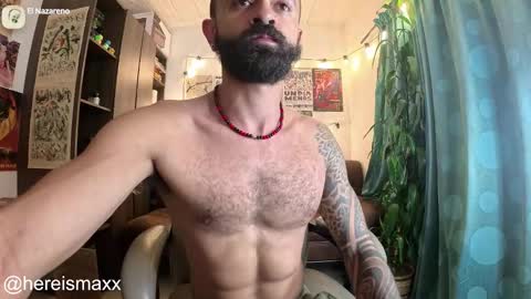 Snapshot of max_greenn chatting on 14, 10, 2025 Max Follow me IGX hereismaxx online show from 14, 10, 2025