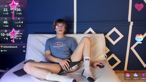 Max lover1 online show from 5, 2, 2025