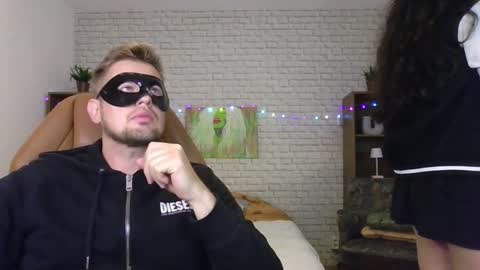 Max  Aliya online show from 12, 9, 2025