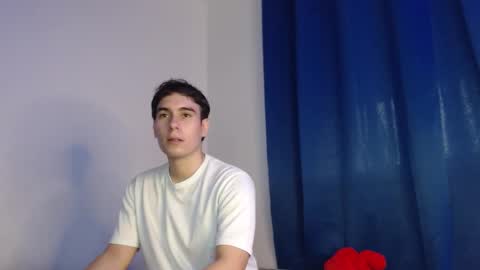 Snapshot of max_snow1616 chatting on 1, 12, 2025 max_snow1616 online show from 1, 12, 2025