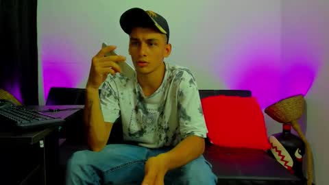 MAX     online show from 19, 12, 2025