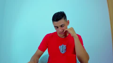 Snapshot of max_wild01 chatting on 12, 6, 2026 MAX online show from 12, 6, 2026