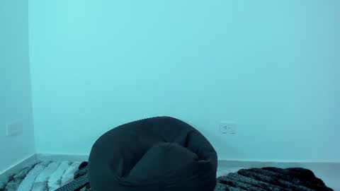 Snapshot of max_wild01 chatting on 19, 7, 2026 MAX online show from 19, 7, 2026