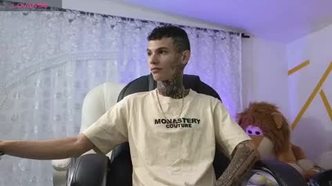 Max  Dalyn online show from 20, 1, 2025