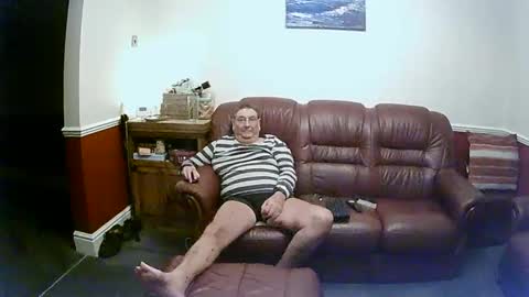 MAX online show from 25, 1, 2025