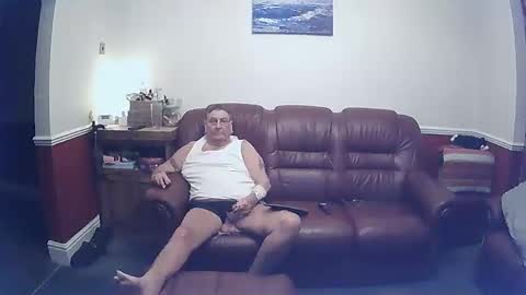 MAX online show from 7, 2, 2025