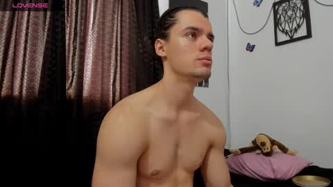 Snapshot of maxi_styles chatting on 10, 12, 2024 Alex online show from 10, 12, 2024