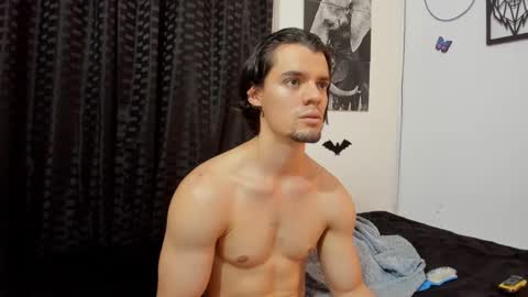 Snapshot of maxi_styles chatting on 21, 12, 2024 Alex online show from 21, 12, 2024