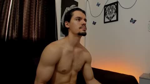 Snapshot of maxi_styles chatting on 10, 1, 2025 Alex online show from 10, 1, 2025