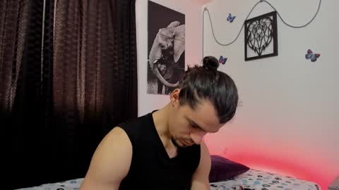 Snapshot of maxi_styles chatting on 2, 3, 2025 Alex online show from 2, 3, 2025