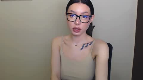 Snapshot of maxi_sweetheart chatting on 27, 12, 2024 Joanna online show from 27, 12, 2024