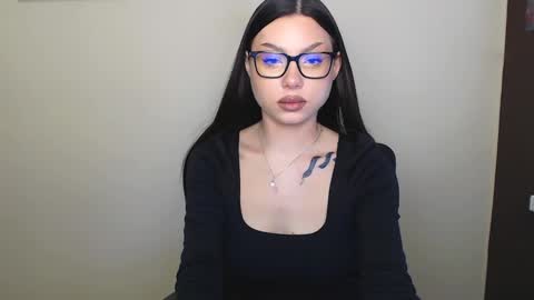 Snapshot of maxi_sweetheart chatting on 5, 3, 2025 Joanna online show from 5, 3, 2025