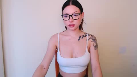 Snapshot of maxi_sweetheart chatting on 30, 10, 2025 Joanna online show from 30, 10, 2025