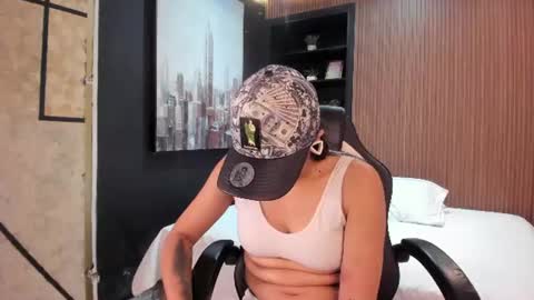 Snapshot of maxigarcia_ chatting on 14, 6, 2026 Maxi online show from 14, 6, 2026