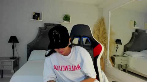 Snapshot of maxigarcia_ chatting on 20, 6, 2026 Maxi online show from 20, 6, 2026