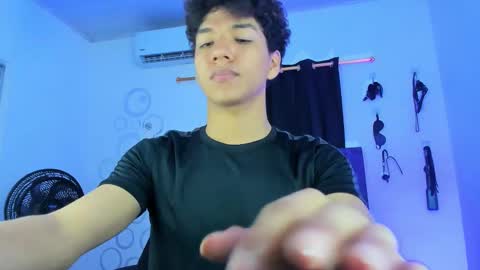 Maximiliano online show from 2, 12, 2025