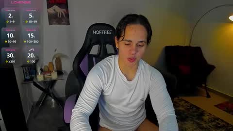 Snapshot of maximiliano_scoott_ chatting on 9, 2, 2026 maximiliano_scoott_ online show from 9, 2, 2026