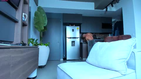 Snapshot of maximo_and_marcelo chatting on 30, 11, 2025 maximo_and_marcelo online show from 30, 11, 2025