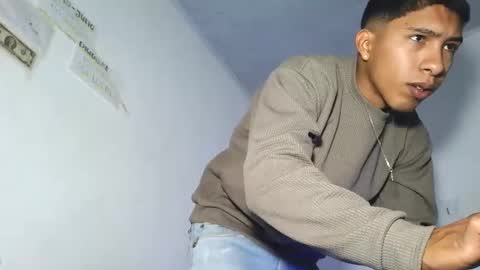 Maximo Aron Vega online show from 18, 3, 2026