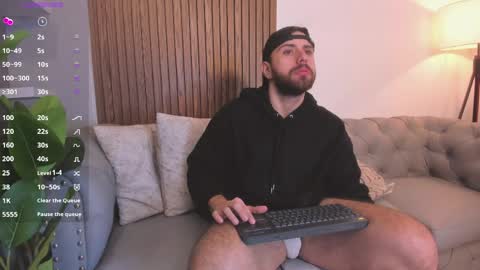 Maximo Wolf online show from 12, 4, 2026