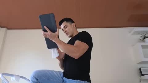 Sebastian online show from 17, 1, 2025