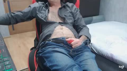 Snapshot of maximus3334 chatting on 19, 11, 2025 maximus3334 online show from 19, 11, 2025