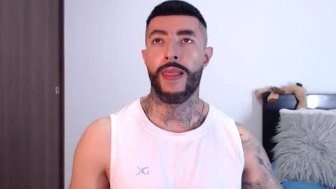 Independent Model online show from 14, 2, 2025